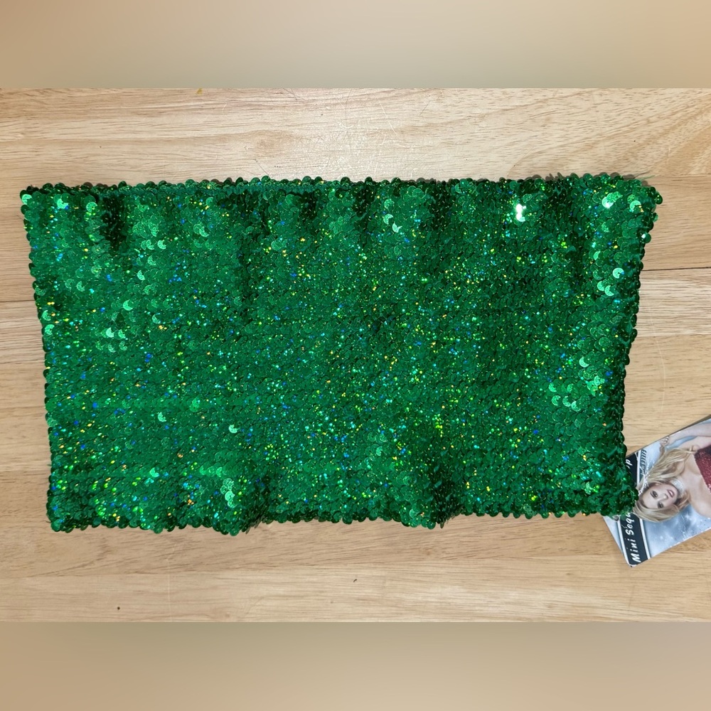 NWT “one size” sequined green tube crop top, measurements in photos